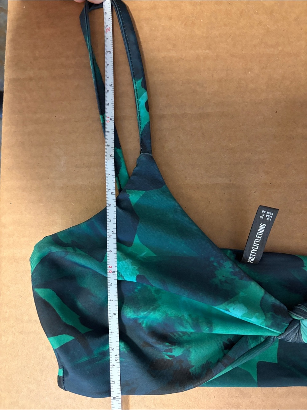 PrettyLittleThing Patterned Bikini Tops - Picture 6 of 11